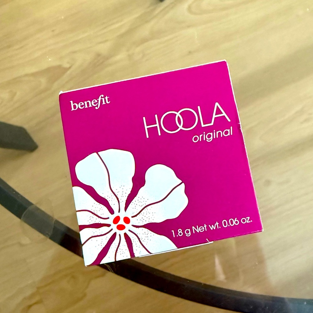 5/25✨hoola original bronzer benefit